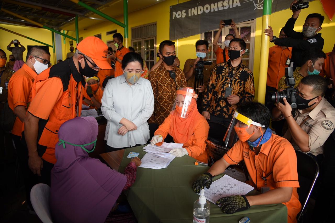 Ketua DPR Ri Puan Maharani melakukan peninjuan.