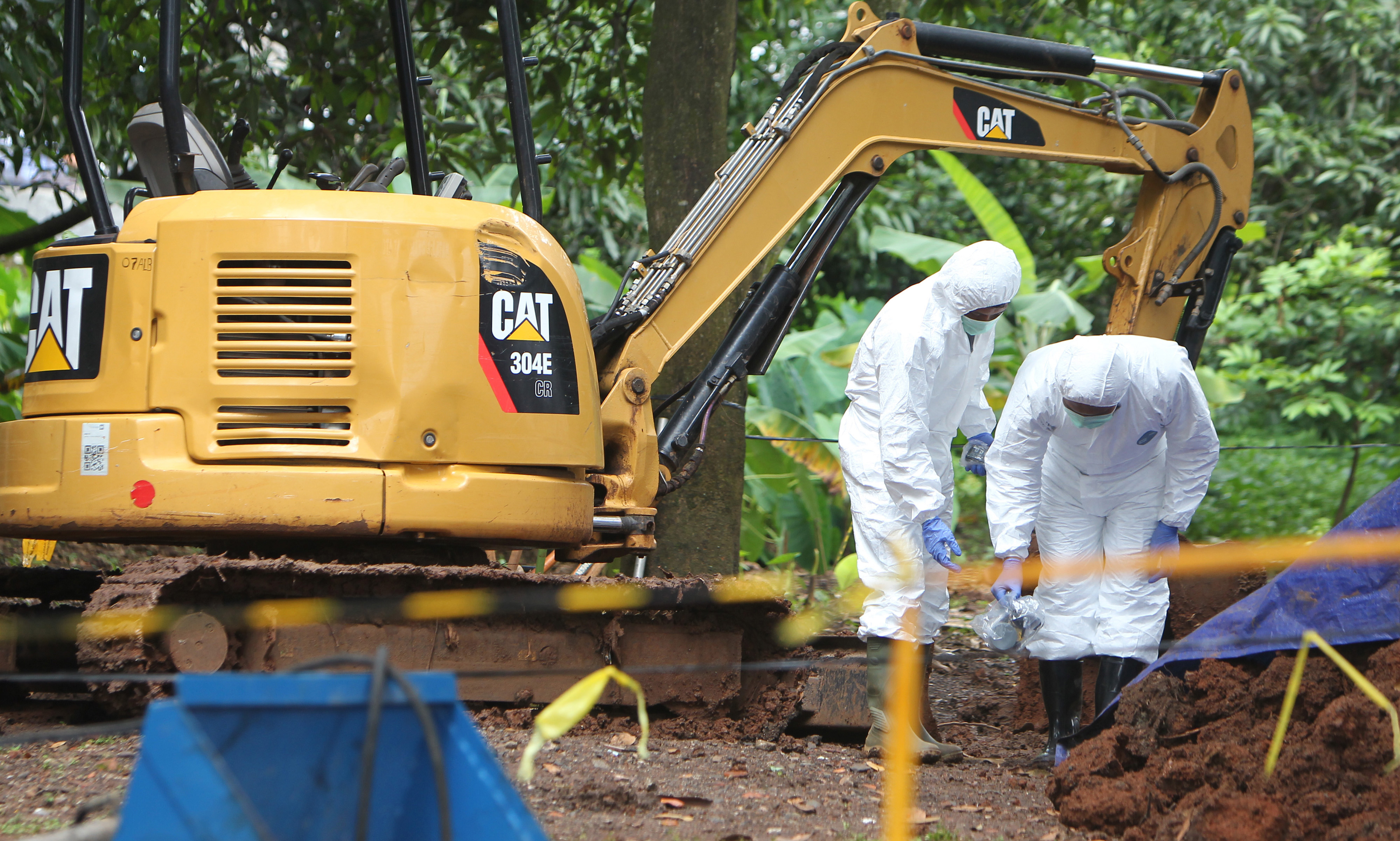 Pemetaan paparan zat radioaktif yang bocor di kompleks Batan Indah,Serpong, Februari silam