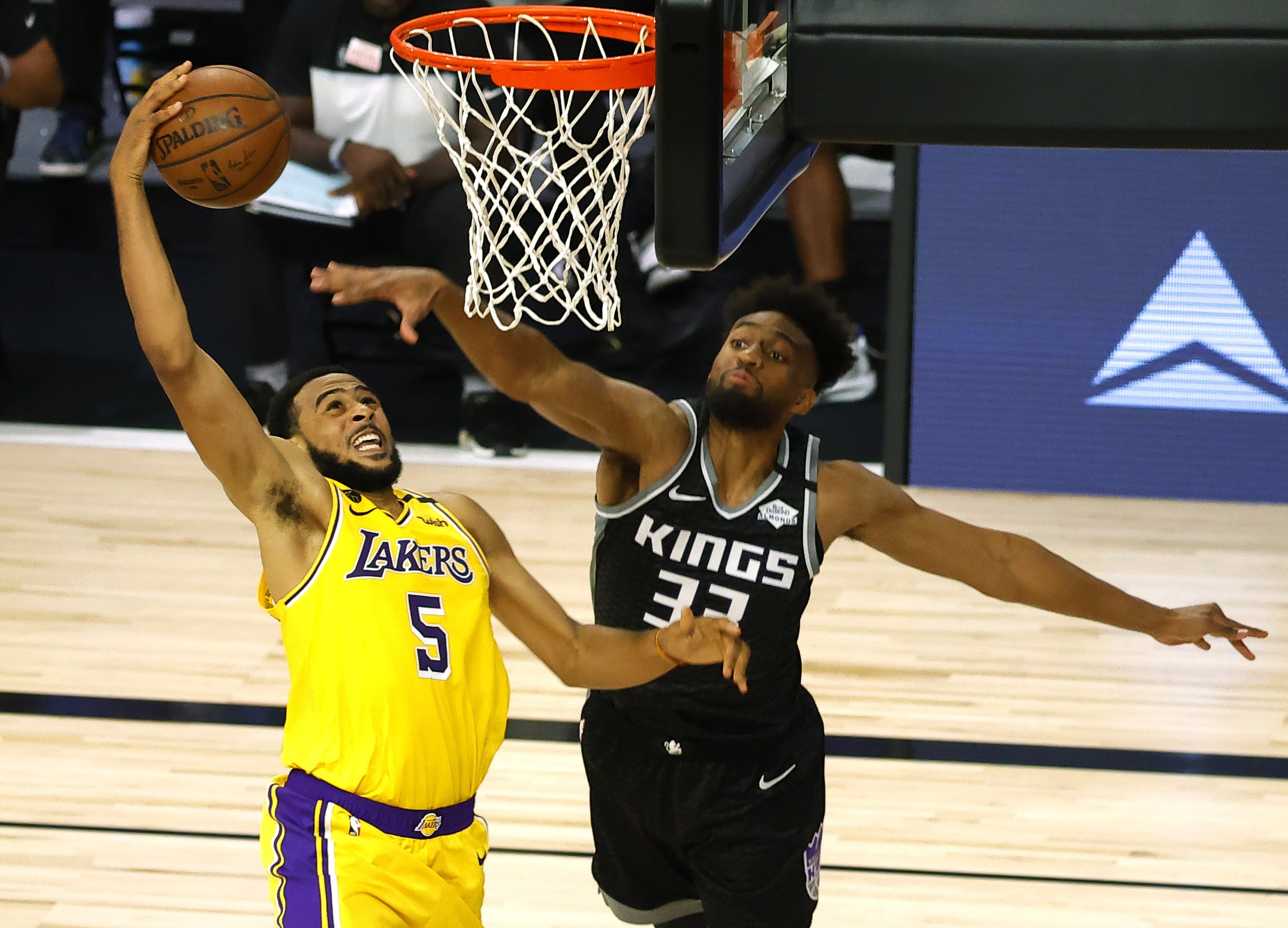 Laga NBA antara Los Angeles Lakers dan Sacramento Kings