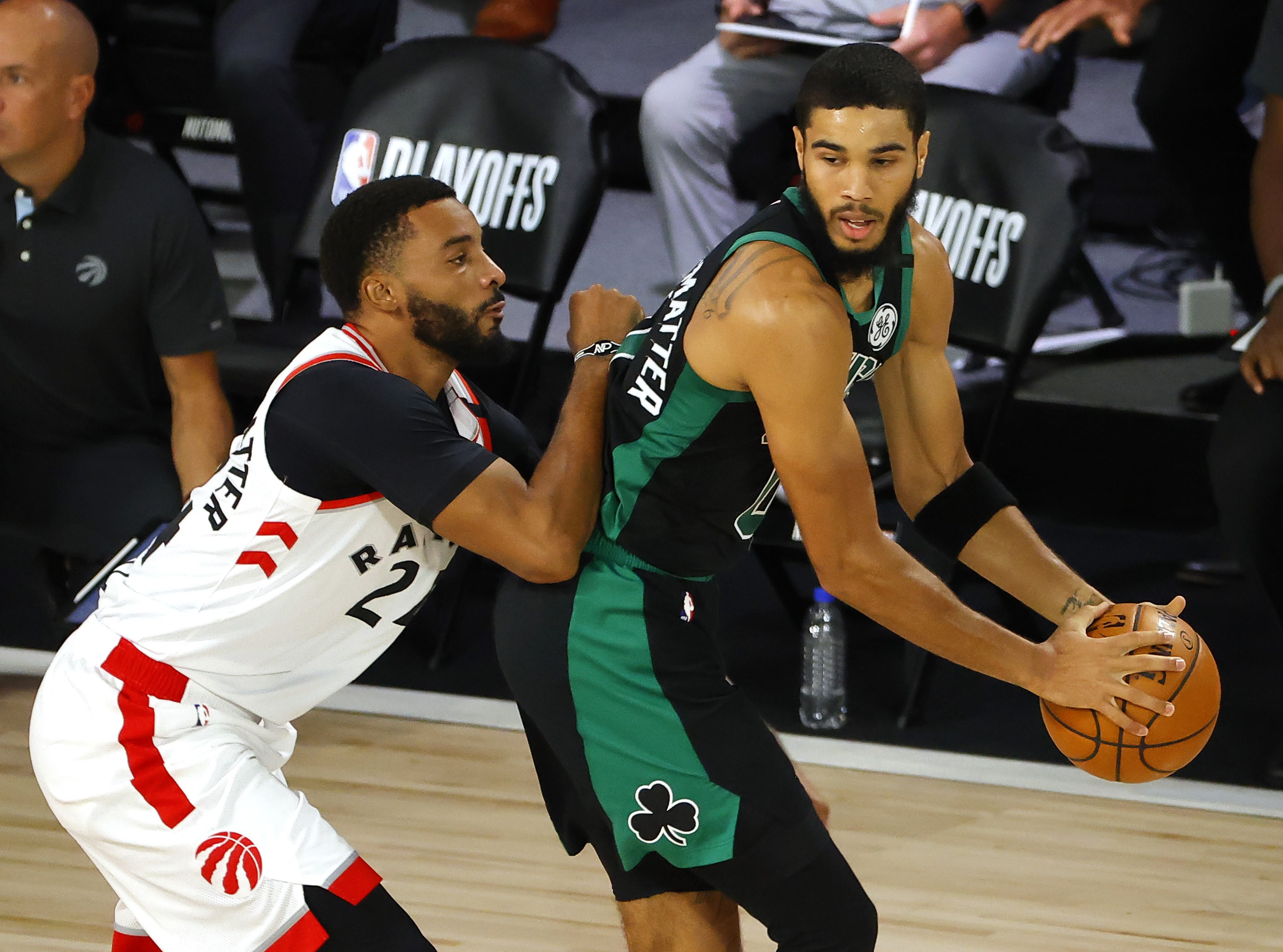 Laga Gim 1 semifinal Wilayah Timur antara Boston Celtics dan Toronto Raptors.