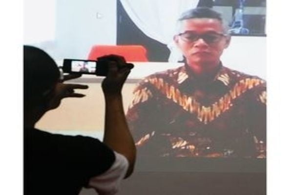 Terdakwa mantan komisioner Komisi Pemilihan Umum (KPU) Wahyu Setiawan penerima suap dari buronan Harun Masiku