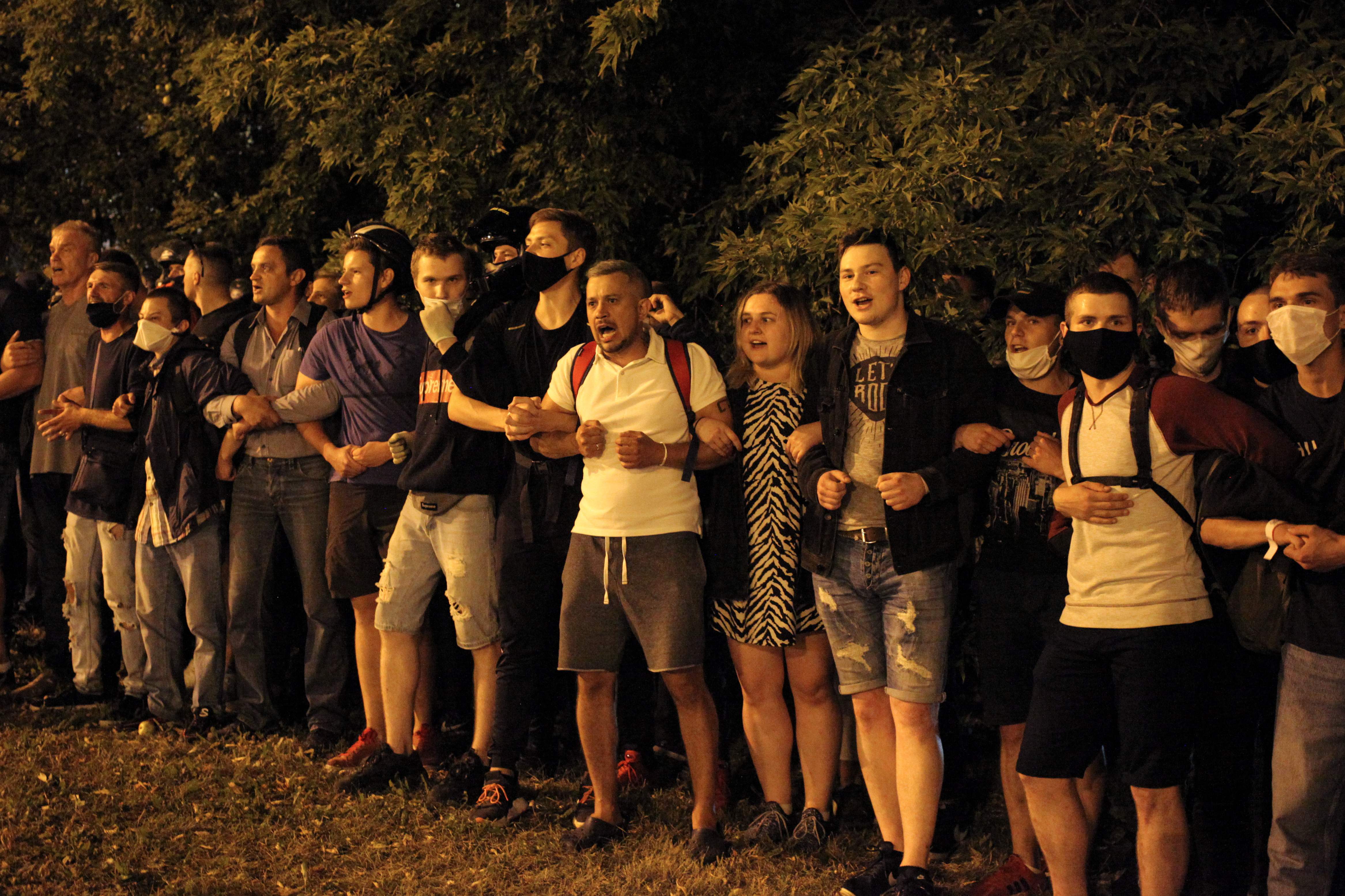 Pendukung oposisi menggelar aksi demonstrasi memprotes hasil pemilihan presiden Belarus.