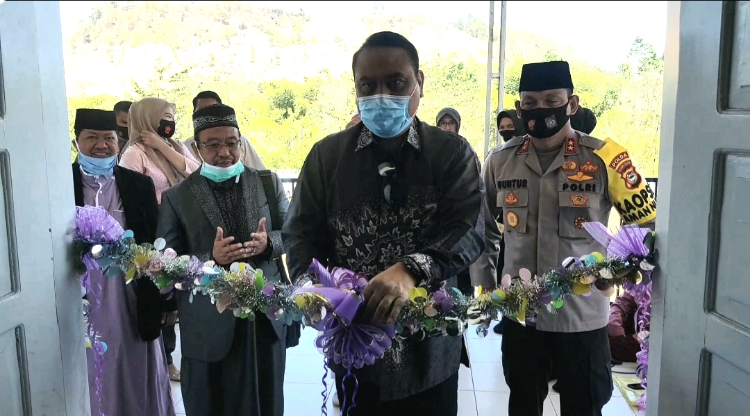 Waketum Dewan Masjid Indonesia Syafruddin, meresmikan Rumah Hafiz Quran di Kecamatan Manuju, Kabupaten Gowa, Sulsel, (26/8)