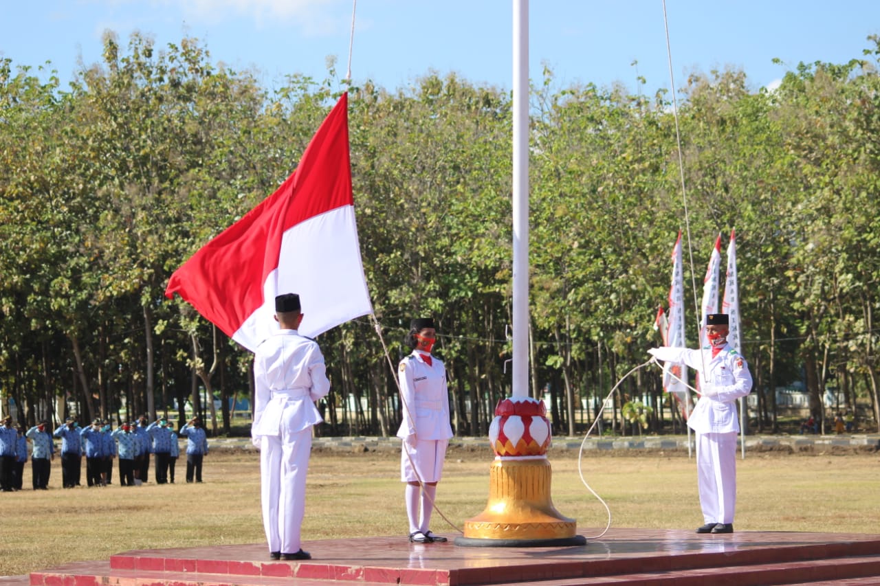 Upacara bendera Kemerdekaan RI ke-75 di Kabupaten Sikka, NTT, Senin (17/8/2020)