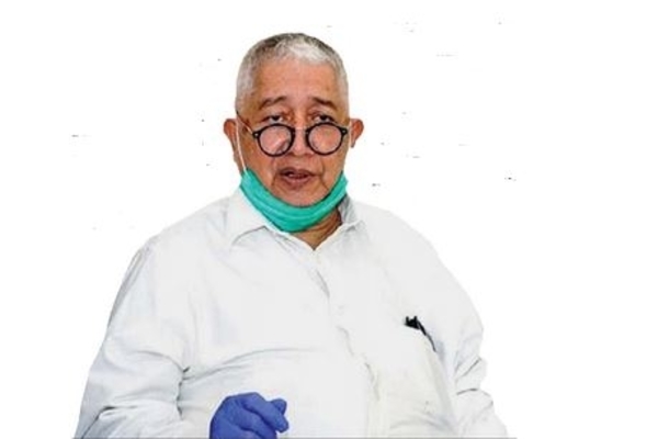 Ketua Tim Riset Uji Kli nis Fase III Vaksin Covid-19 Fakultas Kedokteran Unpad Kusnandi Rusmil