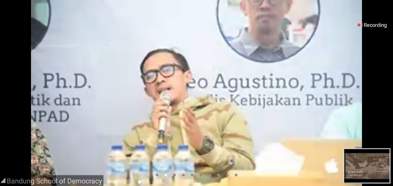 analis kebijakan publik Leo Agustino dalam diskusi virtual bertajuk tentang bela negara, Senin (31/8).