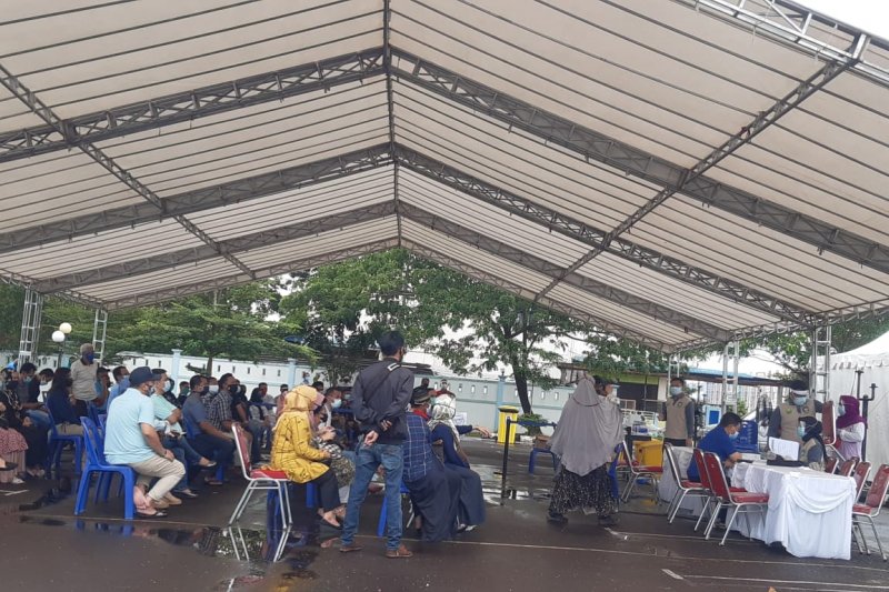 Sudah 590 orang diswab test yang diketahui kontak erat dengan Gubernur Kepri Isdianto yang positif Covid-19.