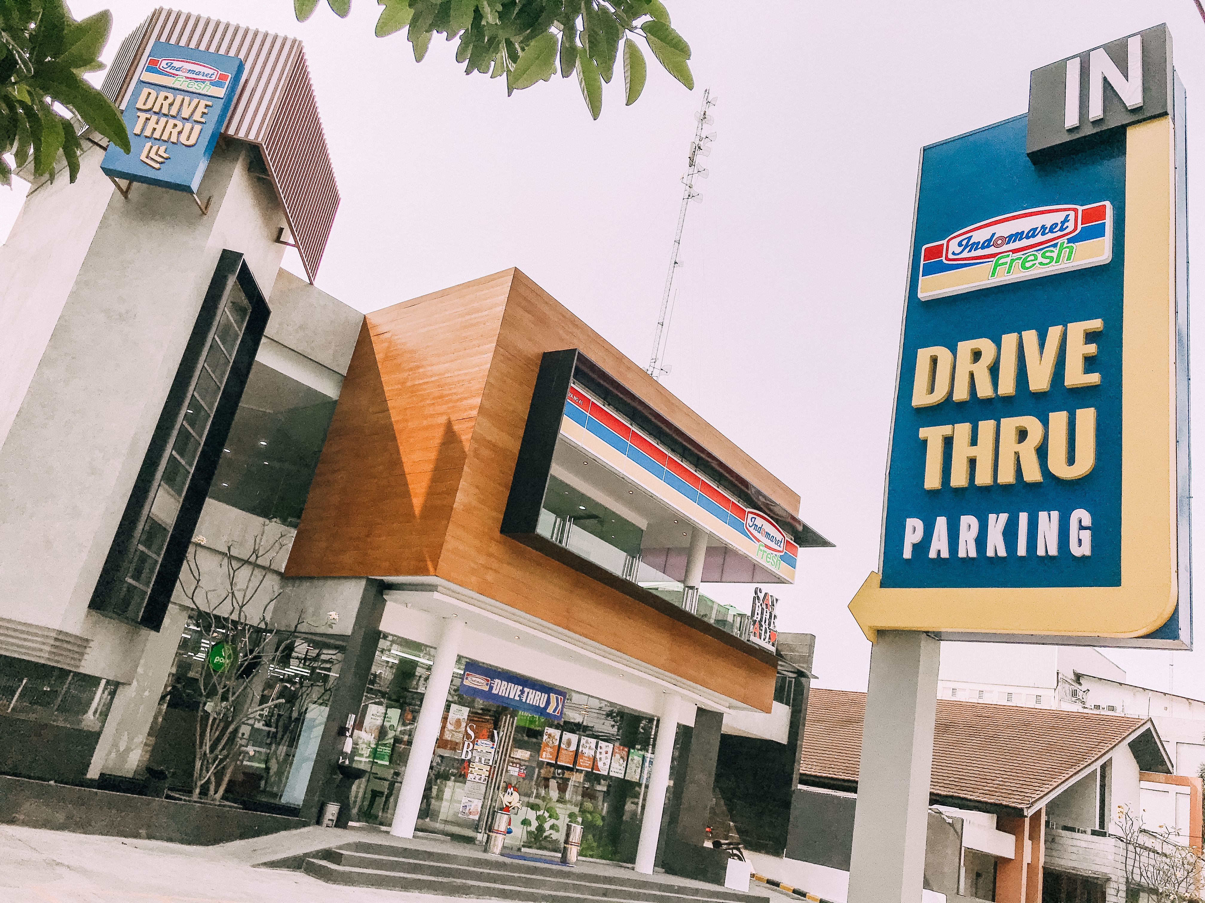 Gerai Drive thru Indomaret terbaru