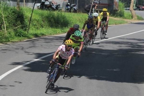 Ilustrasi -- Etape kedua Tour De Linggarjati 2016 