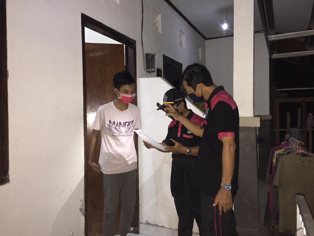 Pendataan pendududk non permanen terus berlanjut di Kota Denpasar, Kamis (20/8) dengan dalih pencegahan Covid-19.