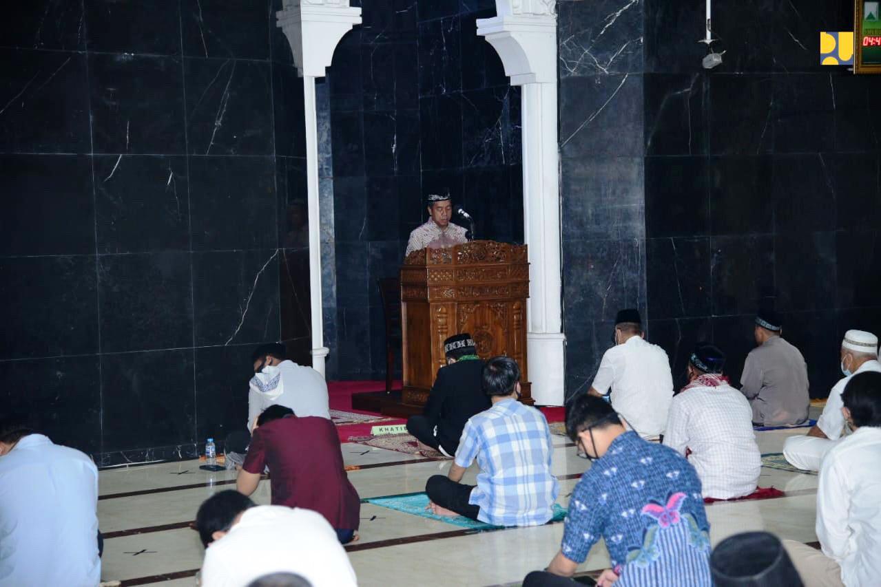 Suasana salat Idul Adha di Masjid As Salam.