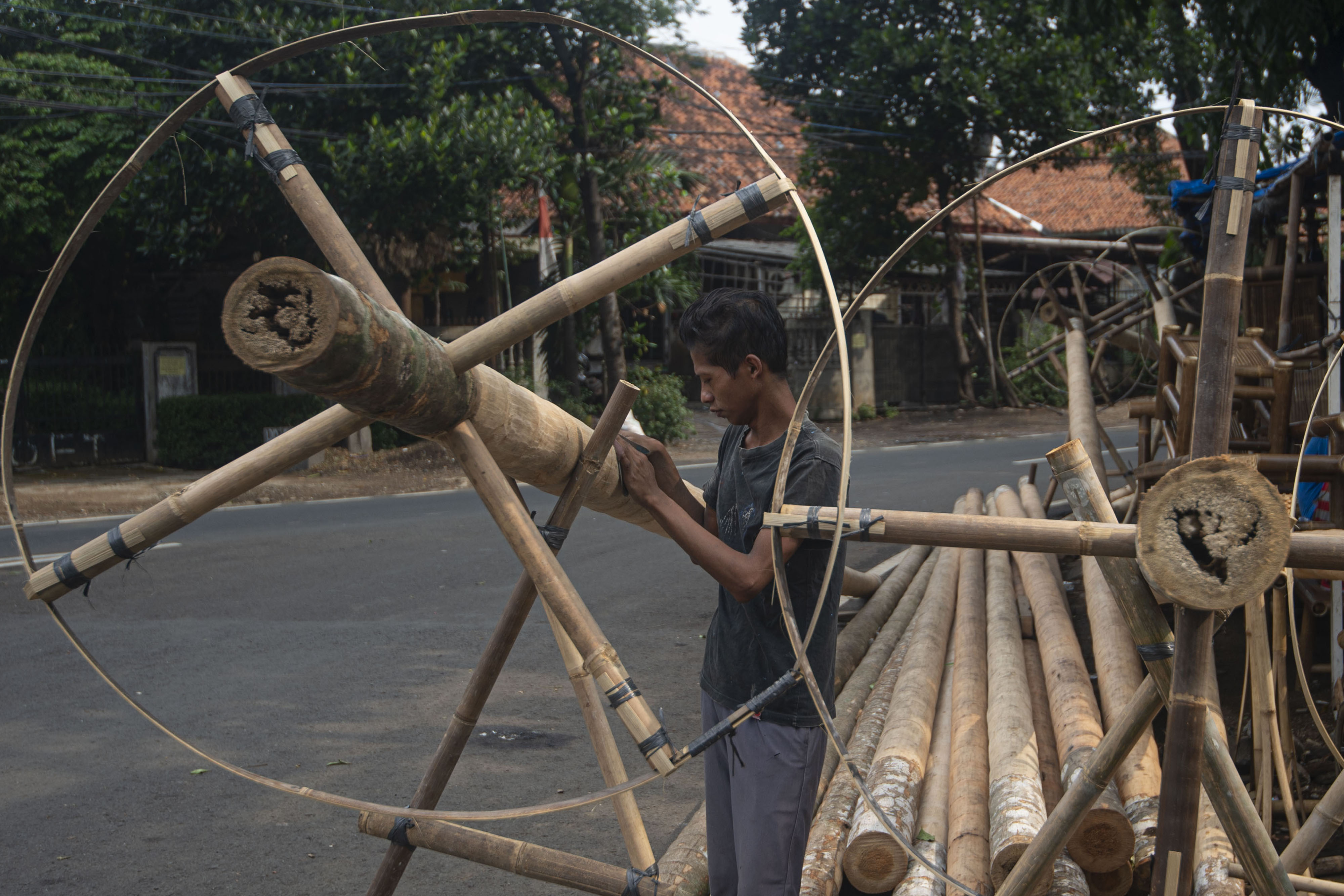 Pohon panjat pinang tidak laku karena imbas pandemi COVID-19