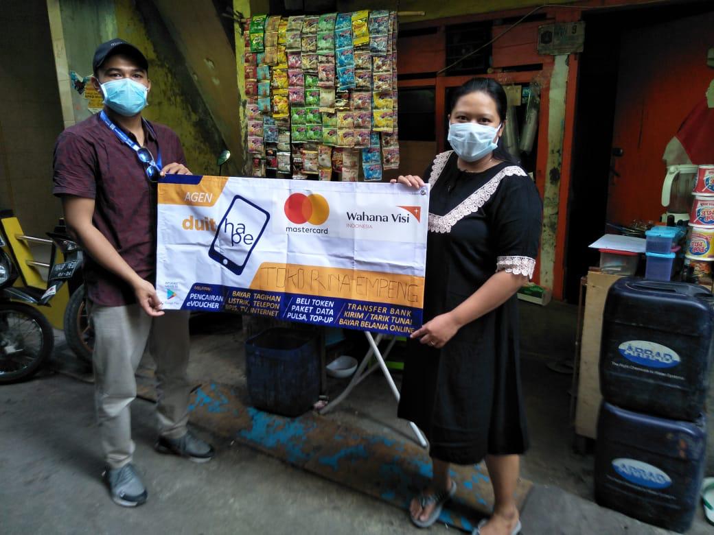 Mastercard melalui Wahana Visi Indonesia menyalurkan Bantuan Non Tunai (BaNTu) untuk masyarakat terdampak covid-19, beberapa waktu lalu. 