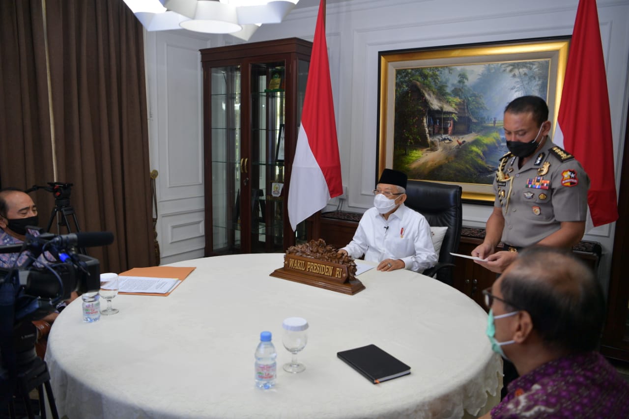Wapres KH Ma'ruf Amin saat memberikan sambutan webbinar Masyarakat Ekonomi Syariah di Jakarta, pada Sabtu (8/8/2020).