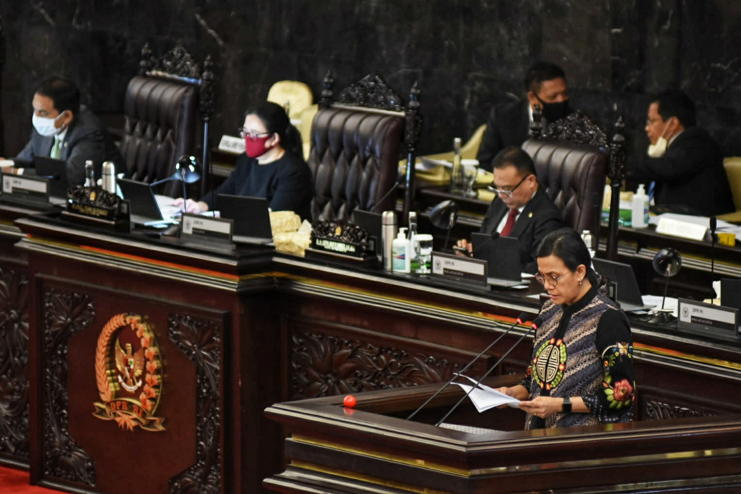 Pandemi Covid-19 Tantangan untuk Pembuatan Kebijakan Publik