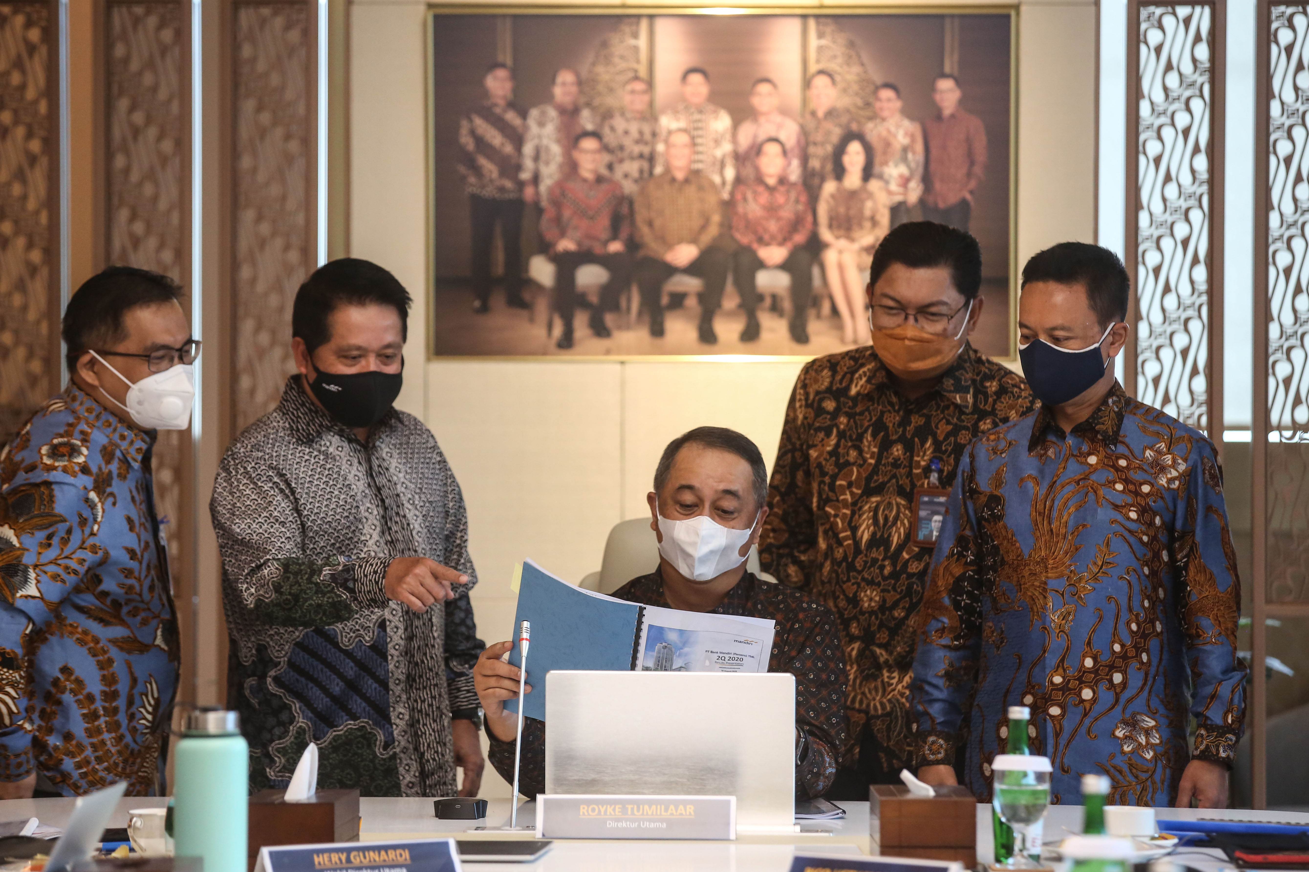 Pada triwulan II 2020, Bank Mandiri menyalurkan kredit secara konsolidasi menjadi Rp871,7 triliun, meningkat 4,38%.