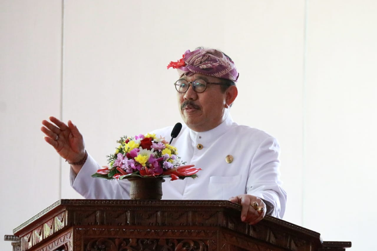 Wakil Gubernur Bali Tjokorda Oka Artha Ardana Sukawati (Cok Ace)