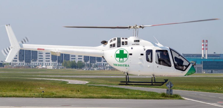 Guna meningkatkan pelayanan mereka, RS Medistra menyediakan  ambulans udara Heli bagi pasien yang butuh perawatan cepat.