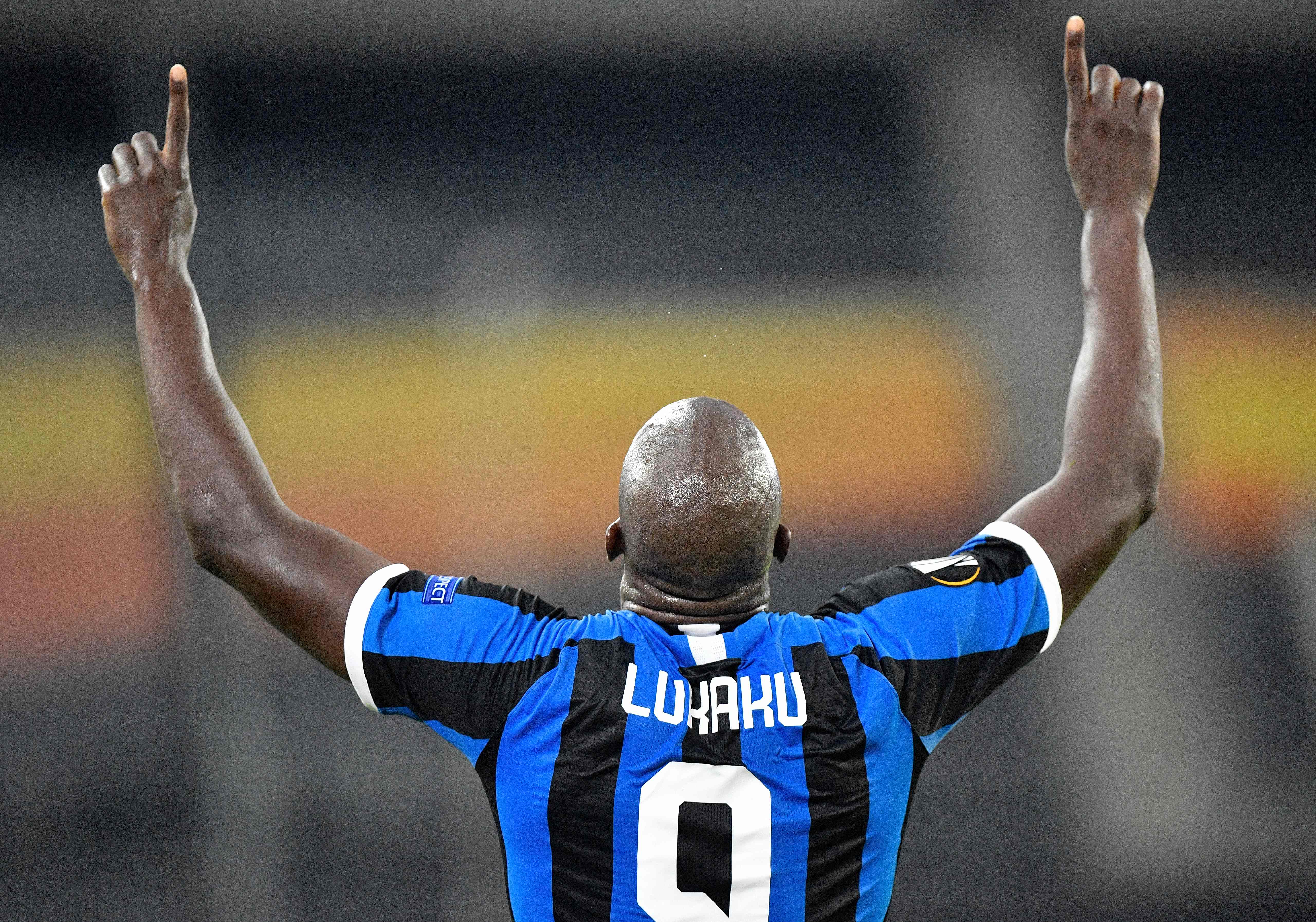 Striker Inter Milan Romelu Lukaku menjadi pemain pertama yang mampu mencetak gol dalam sembilan laga beruntun di Liga Europa.