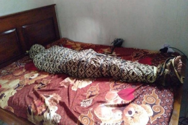 Fetish pada kain jarik