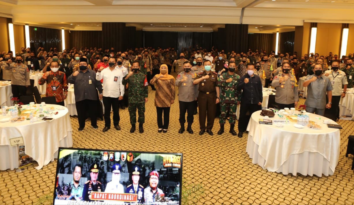 Rapat Koordinasi Operasi Mantap Praja Semeru 2020 di Hotel Bumi Surabaya, Senin (31/8).