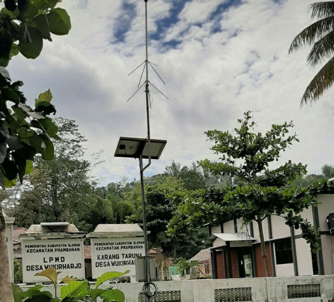 Alat deteksi dini gempa bumi ciptaan UGM yang bisa mendeteksi gempa, satu hingga tiga hari sebelum terjadi. 