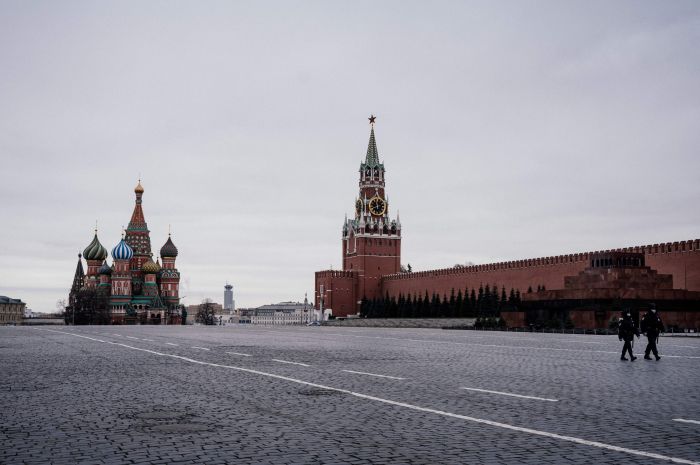 Ilustrasi: Lapangan Merah di Moskow terlihat sepi setelah pemerintah ibu kota Rusia itu memberlakukan lockdown.