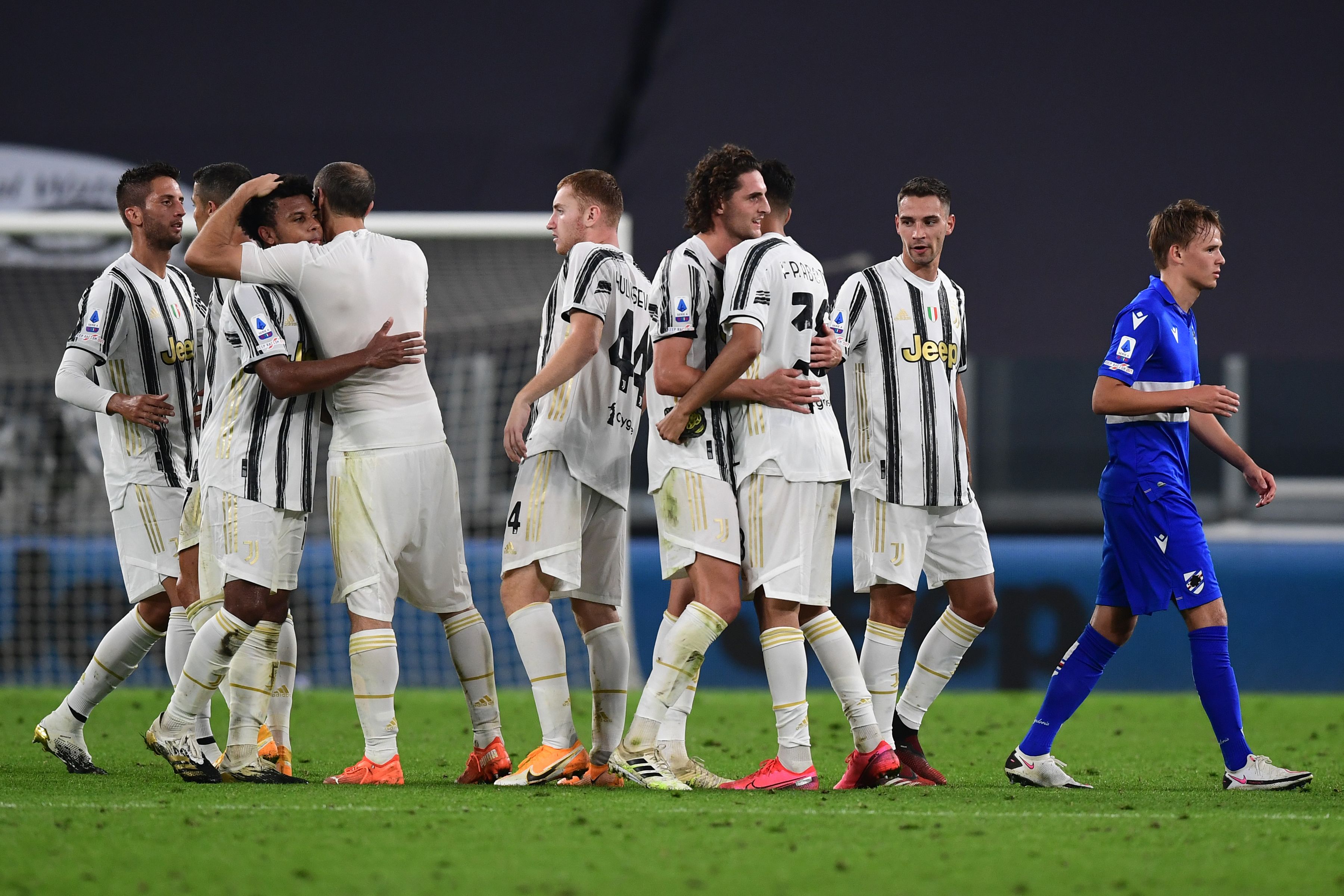 Para pemain Juventus merayakan kemenangan mereka atas Sampdoria di laga Serie A.