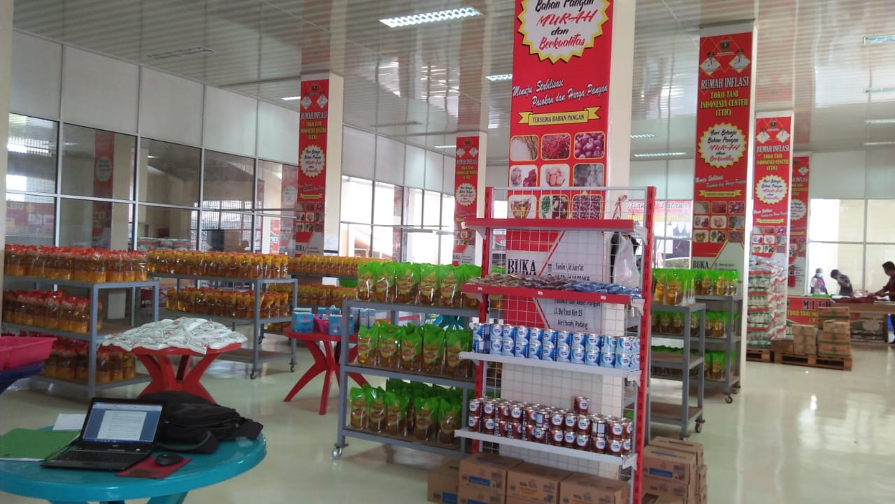 Pasar Mitra Tani Sumbar Giat Topang Stabilisasi Harga Pangan di Tengah Pandemi Covid-19