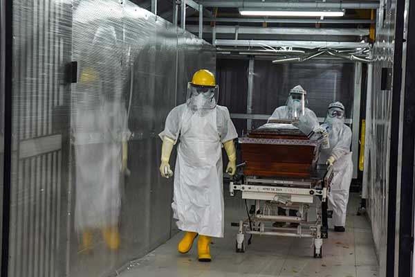 Dokter diminta perhatikan keselamatan diri