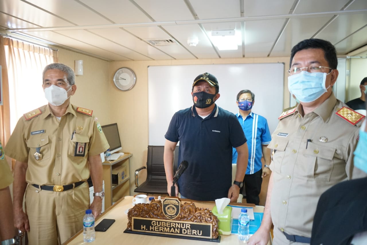 Gubernur Sumsel Herman Deru melakukan rapat secara virtual terkait kesiapan Palembang menjadi tuan rumah Piala Dunia U-20. 