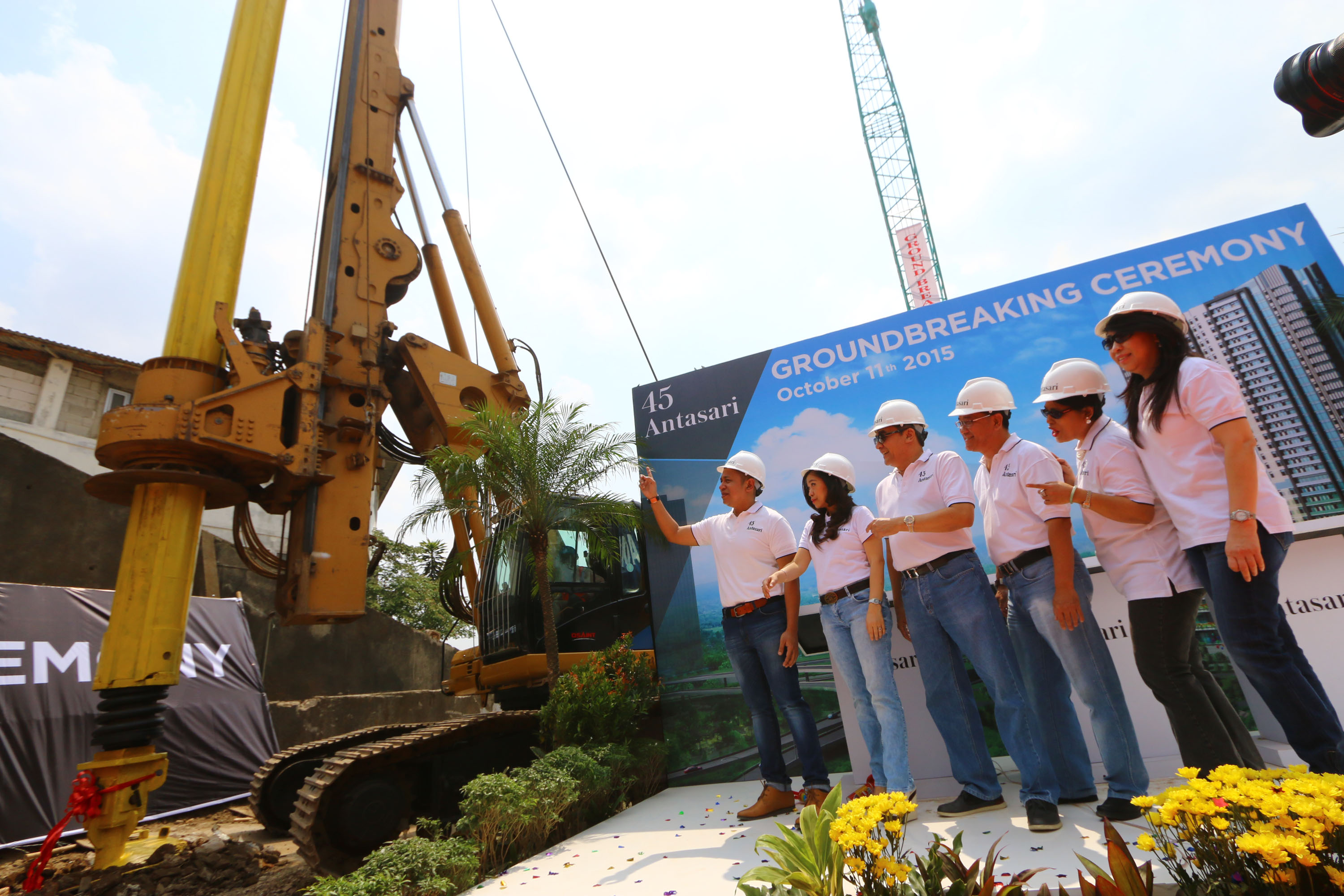 Ground Breaking proyek Apartemen'45pada 2016 silam