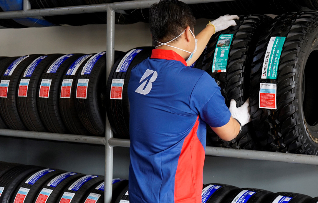 Dengan ukuran label 40% lebih kecil dari sebelumnya diharapkan mampu mengurangi limbah plastik.