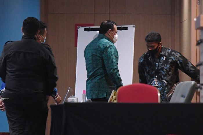 Ketua KPK Firli Bahuri saat menjalani sidang etik Dewan Pengawas KPK. 