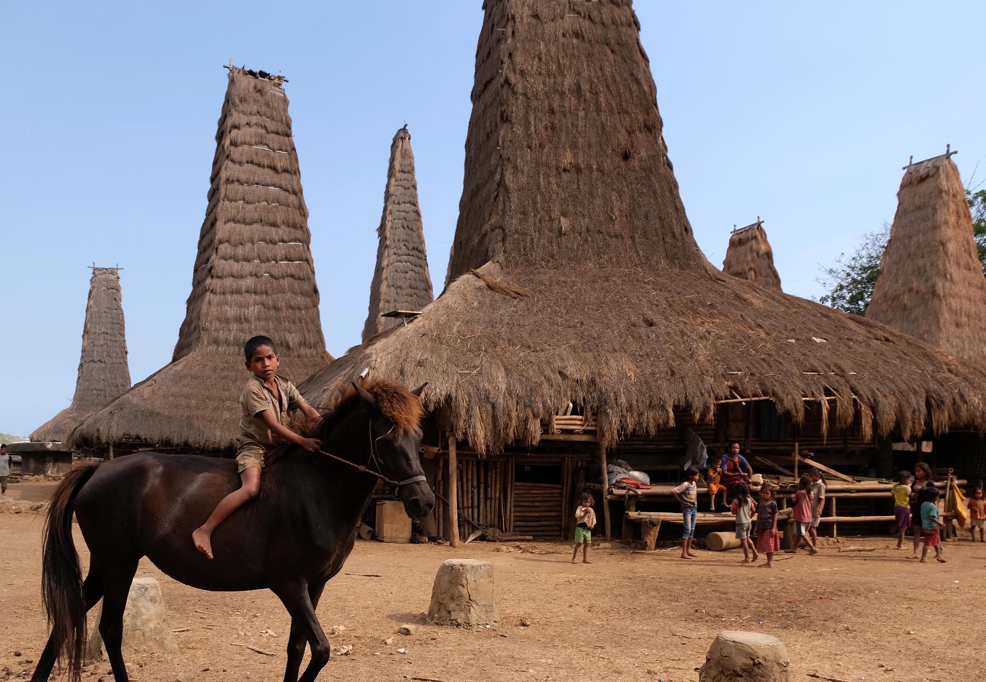 Masyarakat adat Ratenggaro Desa Umbu Ngedo, Kodi Bangedo, Sumba Barat Daya, Nusa Tenggara Timur