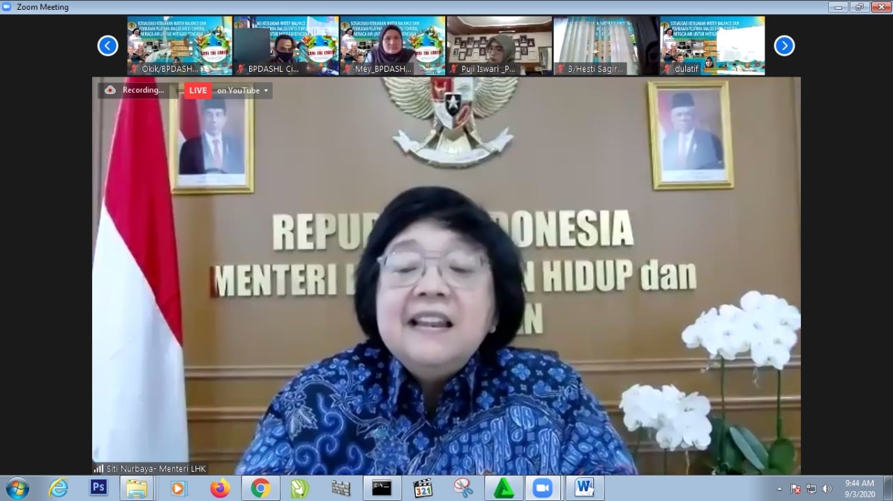 Menteri Lingkungan Hidup dan Kehutanan Siti Nurbaya saat memberi pemaparan dalam kegiatan e-learning.