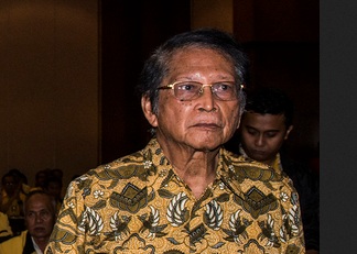 ABDUL GAFUR: MENPORA JAMAN PRESIDEN SOEHARTO ( ORDE BARU ) PENCETUS HAORNAS
