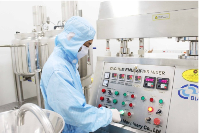 Penggunaan teknologi mutakhir memang menjadi bagi perusahaan Indonesia agar biasa bersaing di dunia.