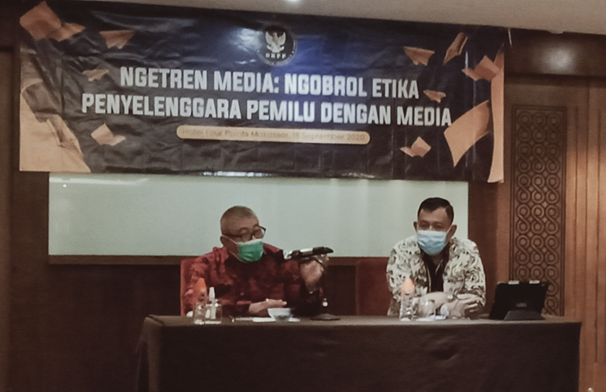 Diskusi 'Ngetren Media: Ngobrol Etika Penyelenggara Pemilu di Makassar, Sulawesi Selatan, Kamis (17/9/2020)