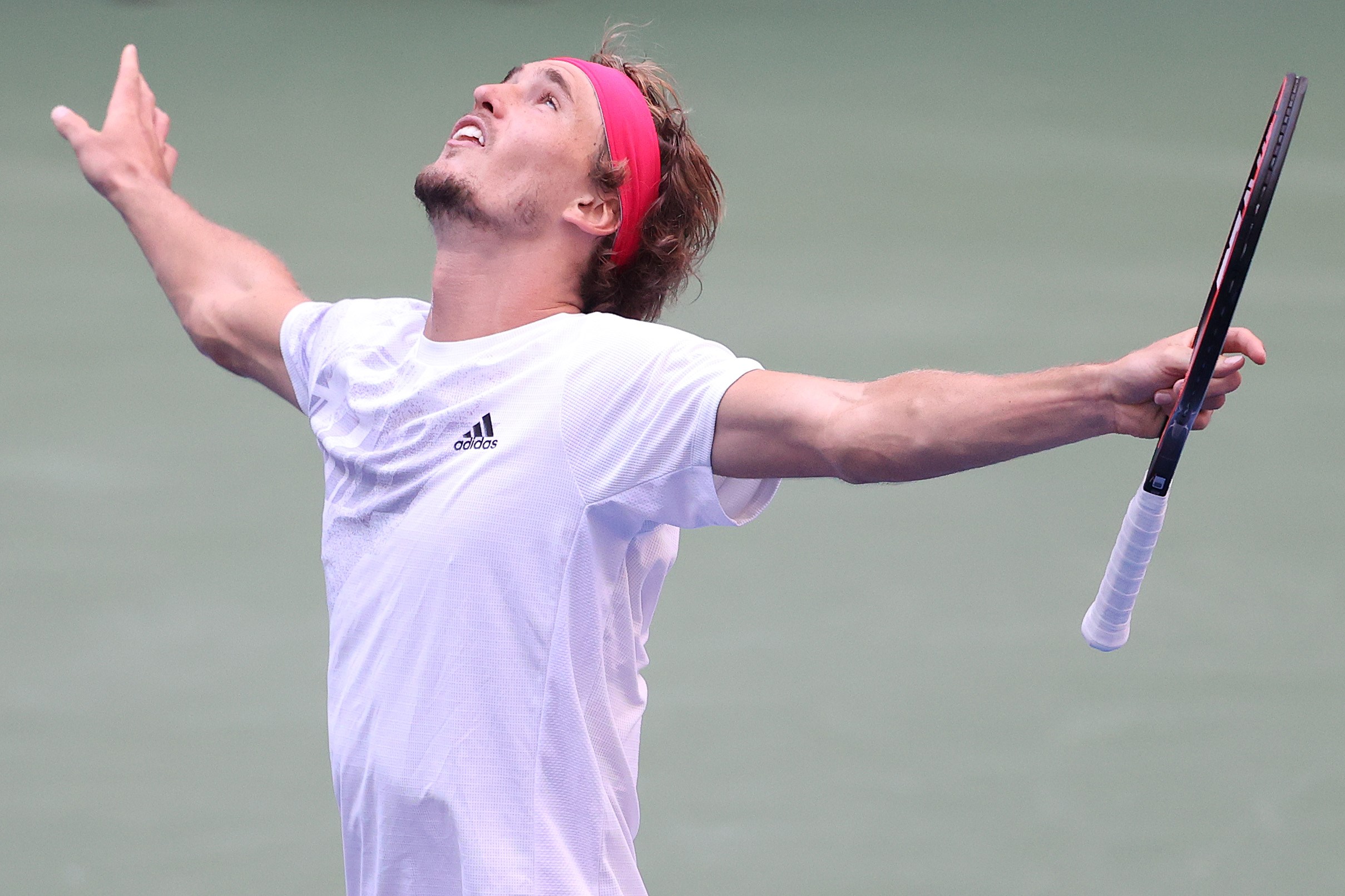 Petenis Jerman Alexander Zverev ke semifinal US Open 2020 setelah menyingkirkan Borna Coric di babak perempat final, Rabu (9/9). 