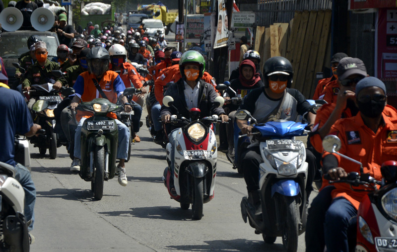 Pemerintah melarang pengerahan massa pada pilkada