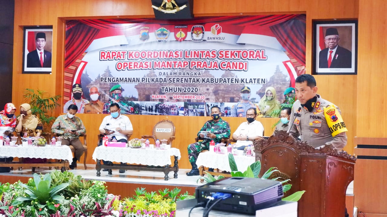 Kapolres AKB Edy Suranta Sitepu saat sambutan pada rakor lintas persiapan Operasi Mantap Praja Candi 2020.