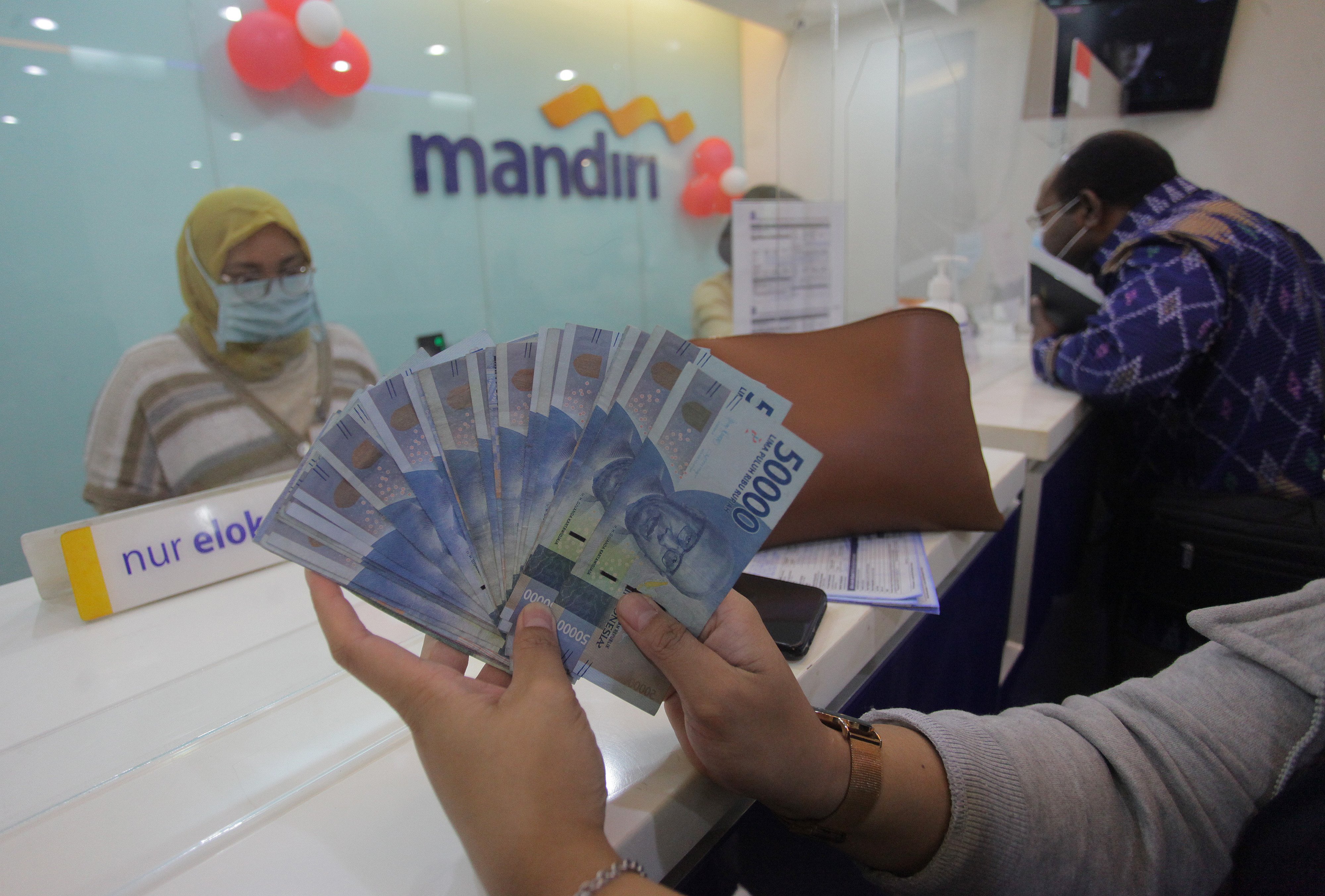 layanan di Bank mandiri