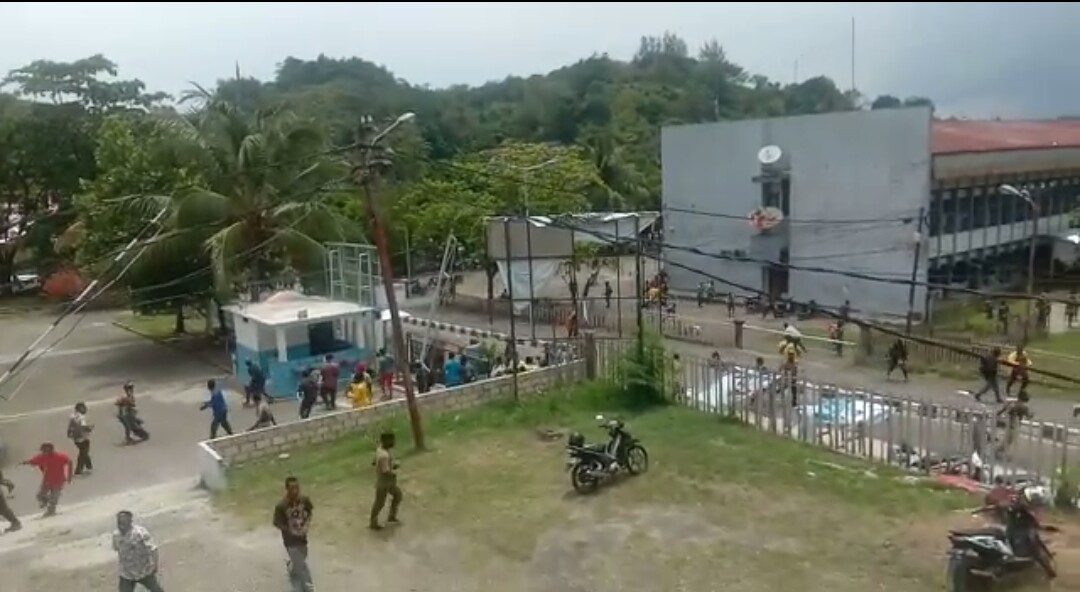 Suasana demonstrasi di kampus Universitas Cendrawasih Abepura, Papua, Senin (29/9/2020)