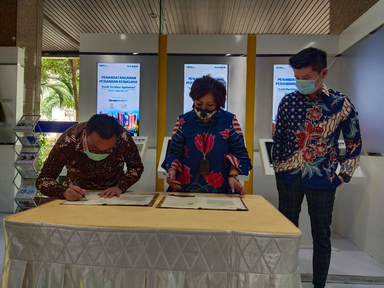 Transpark Cibubur dan The Trans Icon dengan Bank BTN melakukan kerja sama pembiayaan properti. 