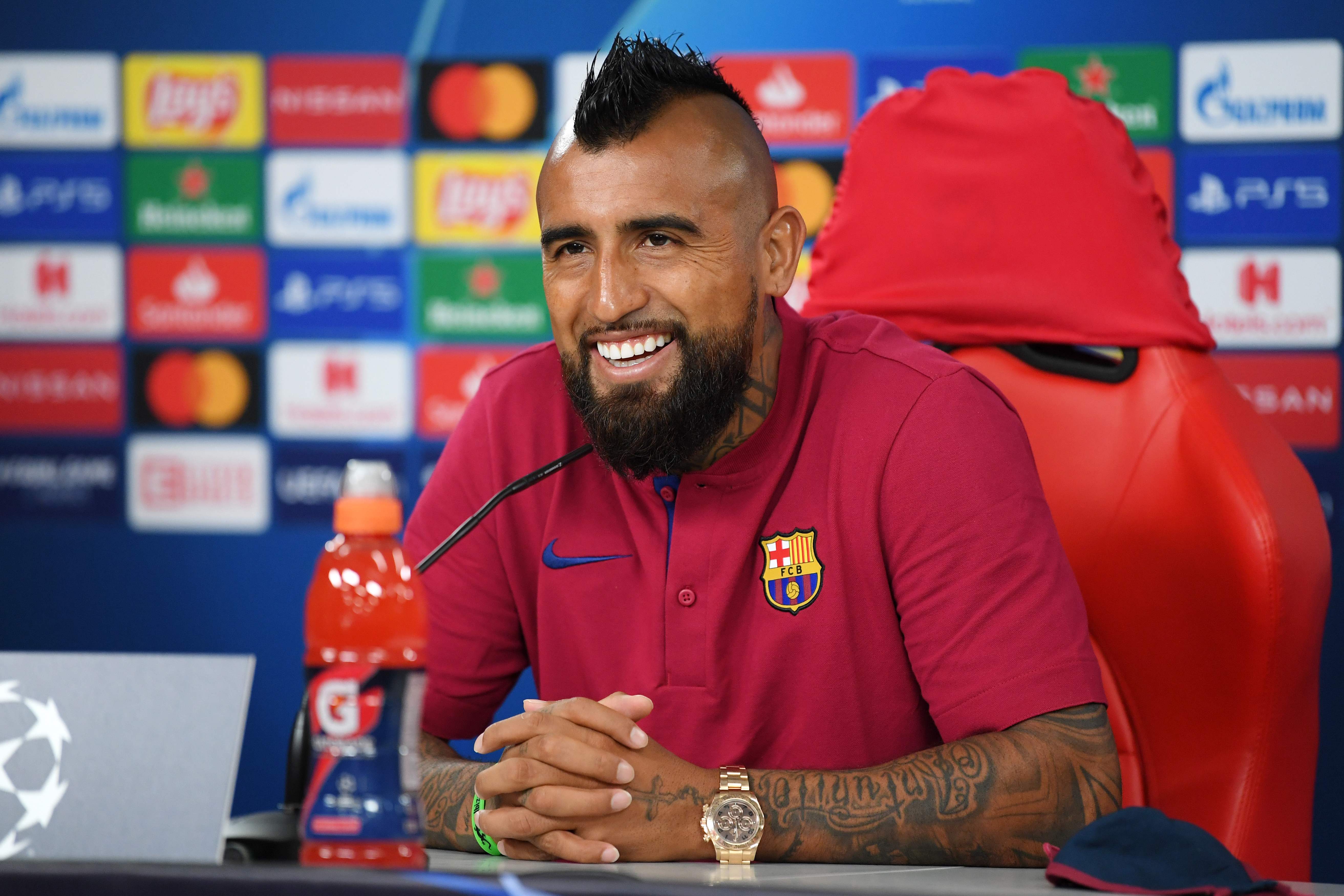 Pemain Barcelona Arturo Vidal