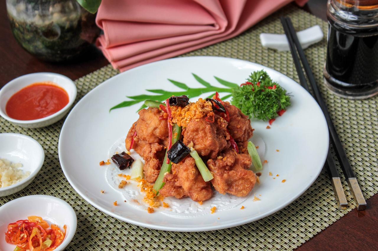 Paket Home Dining Experience dari Golden Drgaon Seafood Restaurant, Grand Sahid Jaya, Jakarta.