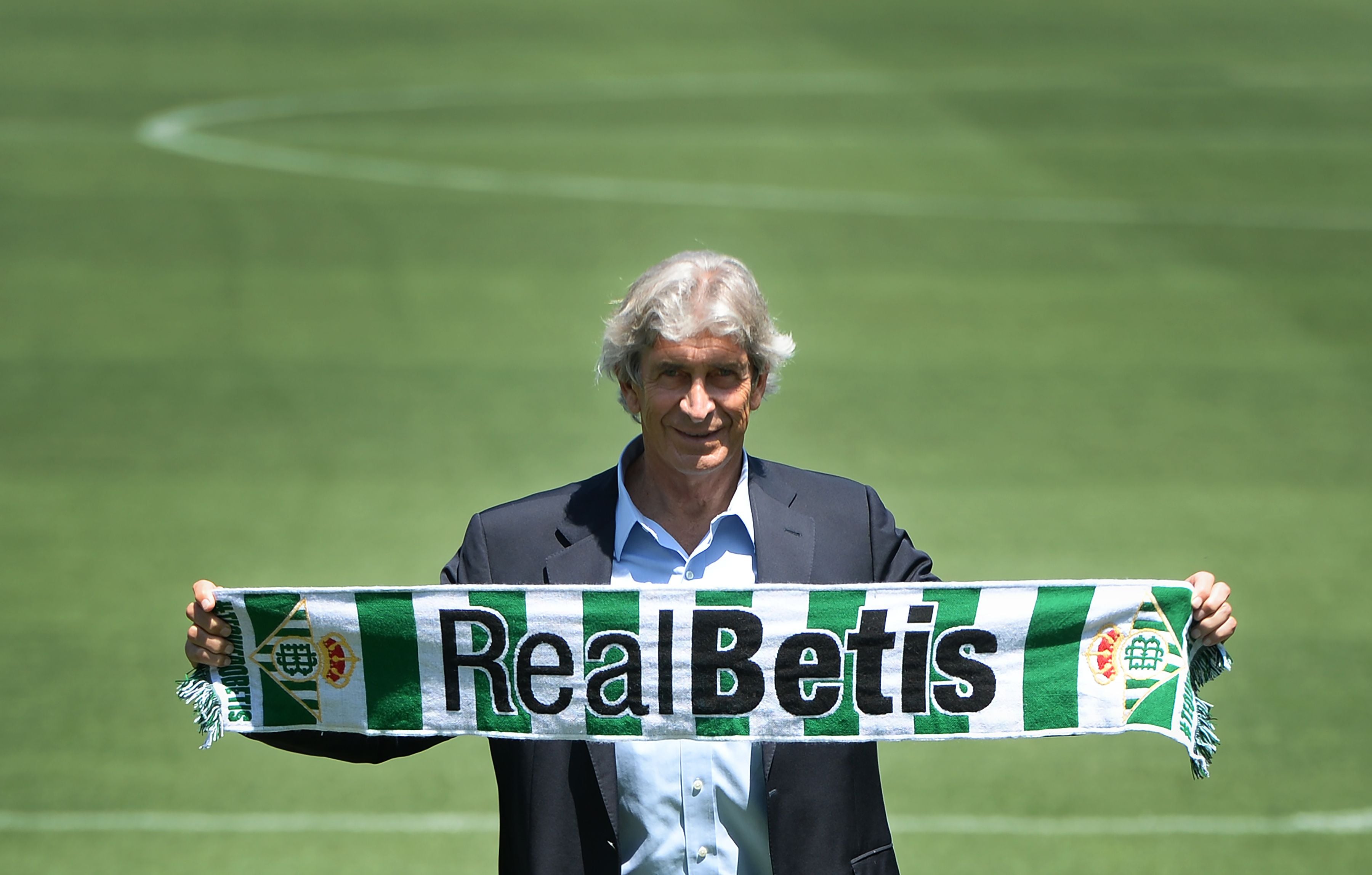 Pelatih Real Betis Manuel Pellegrini