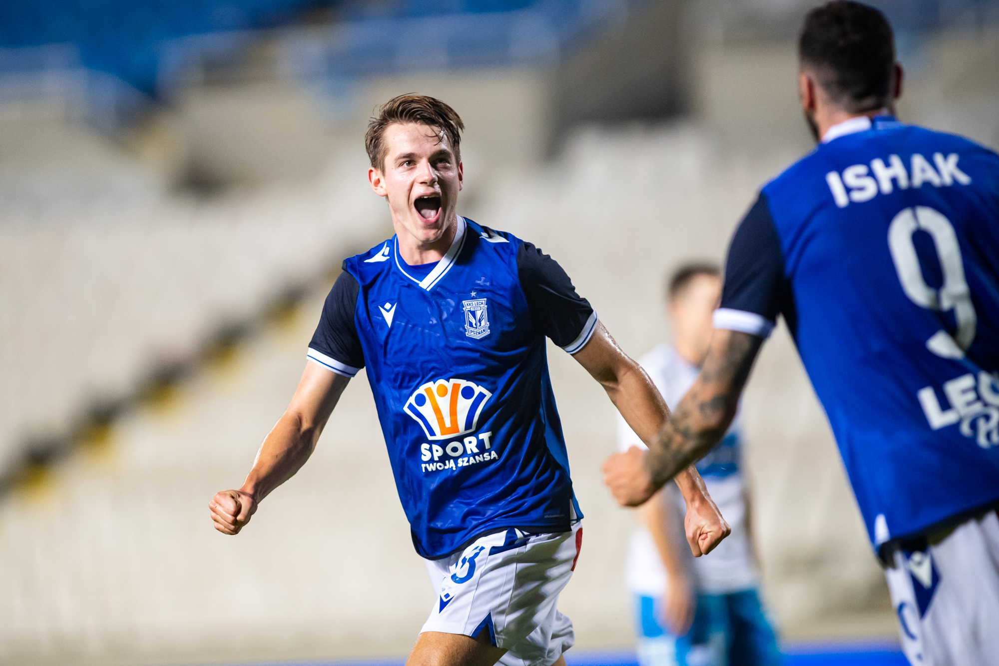 Pemain Lech Poznan melakukan selebasi usai mencetak gol ke gawang Apollon Limassol dalam laga kualifikasi Liga Europa.