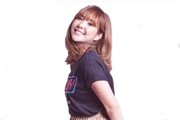 Penyanyi dan aktris Gisella Anastasia